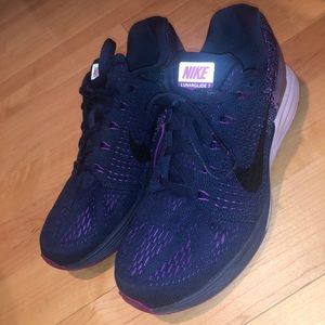 Nike dynamic support shoes